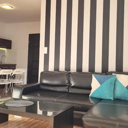 Lodge Zeglarzy-apartamenty 3pokojowe *