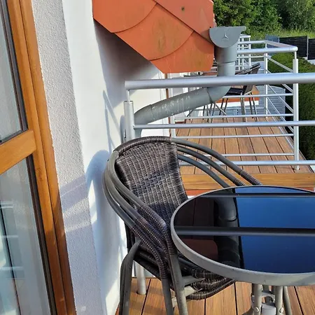 Zeglarzy-apartamenty 3pokojowe Jaktstuga Rusinowo (Slawno)