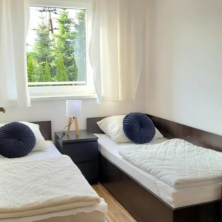 Zeglarzy-apartamenty 3pokojowe Jaktstuga Rusinowo (Slawno)