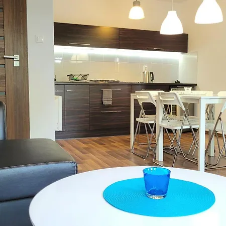 Lodge Zeglarzy-apartamenty 3pokojowe *